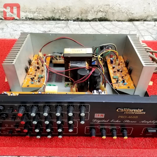 Amplifier CALIFORNIA PRO-468B