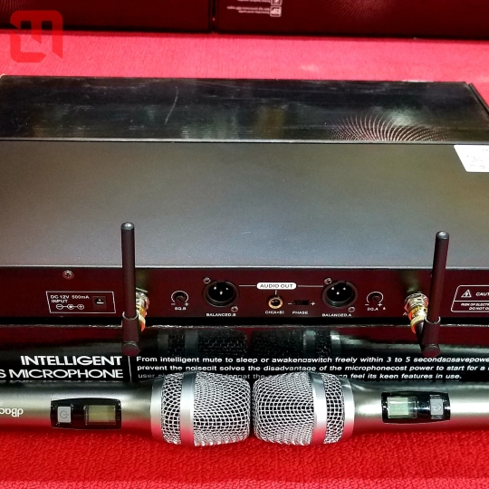 Micro không dây dB Acoustic dB550 Plus