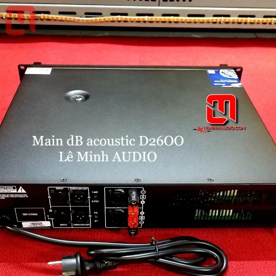 Main đẩy dB Acoustic D2600