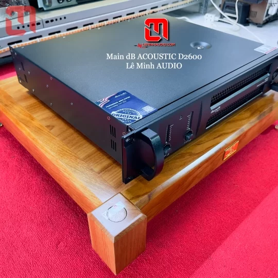 Main đẩy dB Acoustic D2600