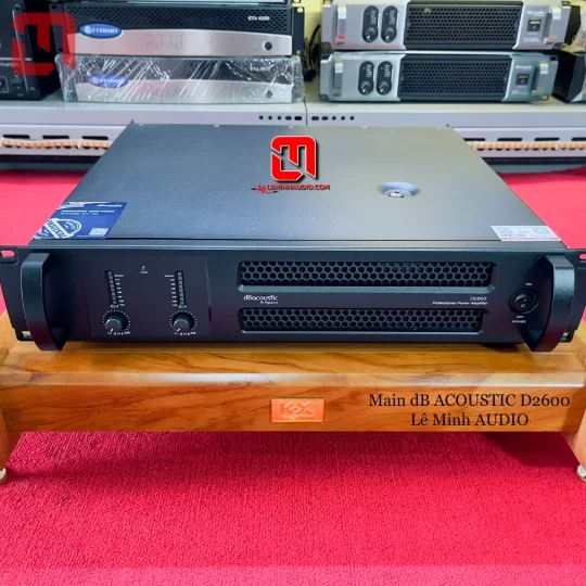Main đẩy dB Acoustic D2600